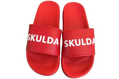 Slippers bedrukken .